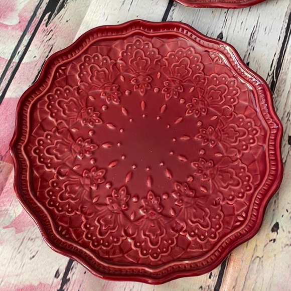 The Pioneer Woman Farmhouse Lace Salad Plates - Picture 1 of 5